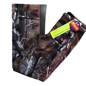 Under Armour Size L Camo Pants NWT $84.99